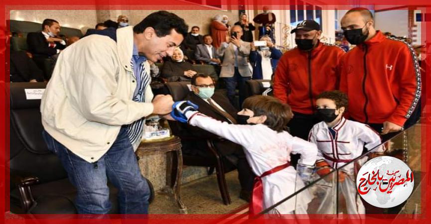 المصريين بالخارج