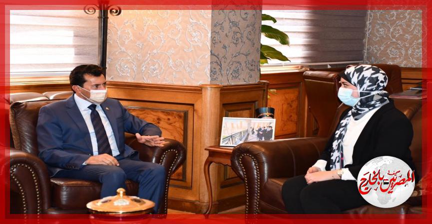 المصريين بالخارج