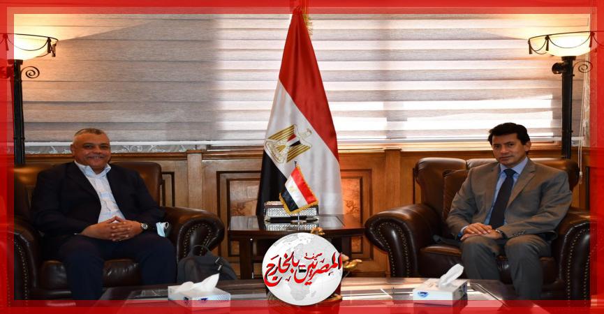 المصريين بالخارج