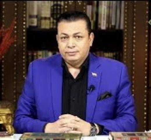 المصريين بالخارج تشاطر الصحفي سيد عبد الوهاب في وفاة خاله الاعلامي محمد صابر