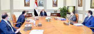 هدايا الرئيس للمصريين فى 2022.. قرارات استثنائية لتحسين المعيشة..