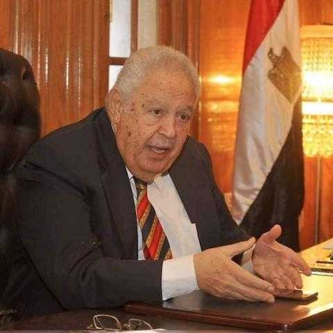 المستشار خالد السيد المستشار القانوني لجريدة المصريين بالخارج ينعى  اسرة النقيب رجائي عطية