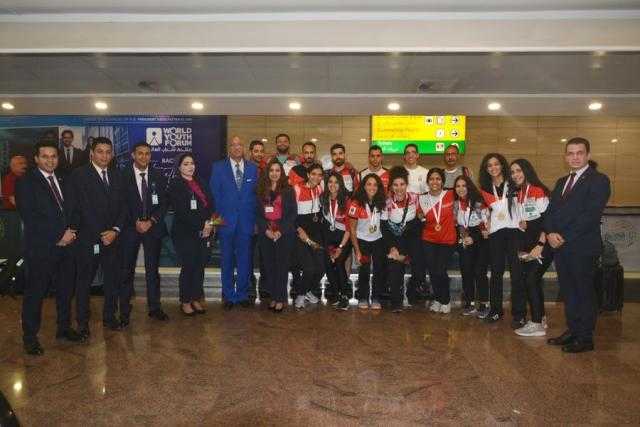 مصر للطيران تستقبل المنتخب الوطني لسلاح الشيش الفائز ببطولة إفريقيا