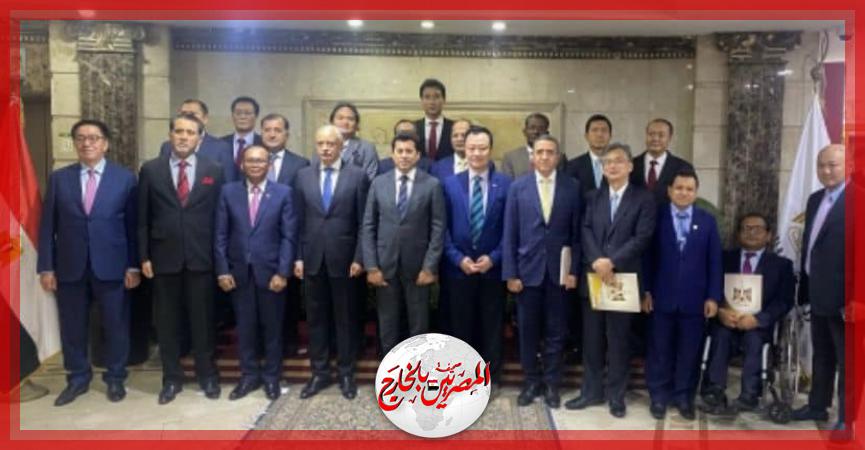 المصريين بالخارج