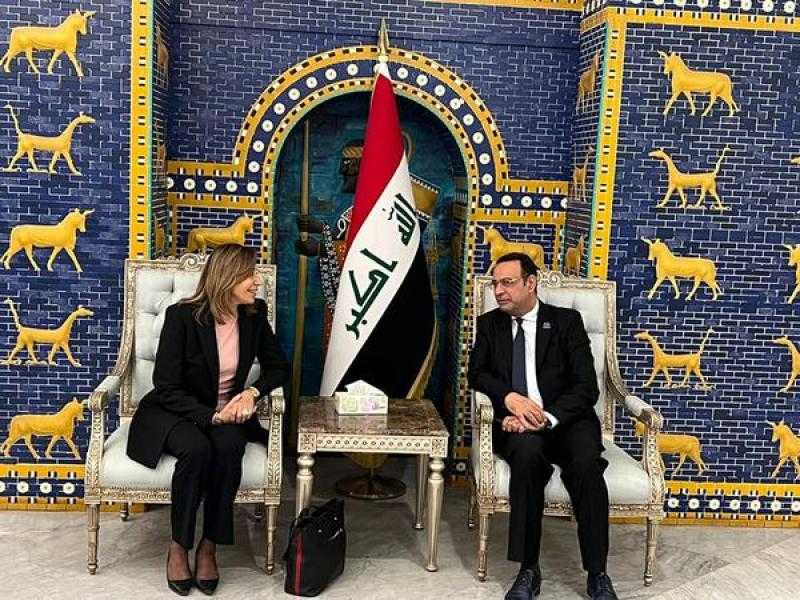 رئيس الوزراء العراقي يستقبل وزيرة الثقافة بمقر الحُكم
