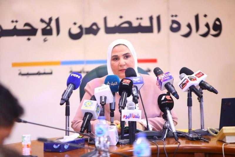 وزيرة التضامن تعلن الأمهات المثاليات: الأولى من كفر الشيخ والثانية من الوادي الجديدة والثالثة من السويس