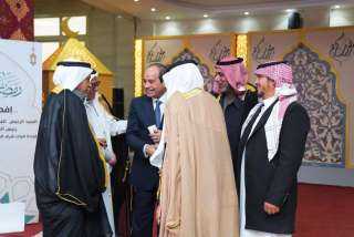الرئيس السيسى يلتقى مشايخ وعواقل سيناء في ذكرى انتصار 10 رمضان