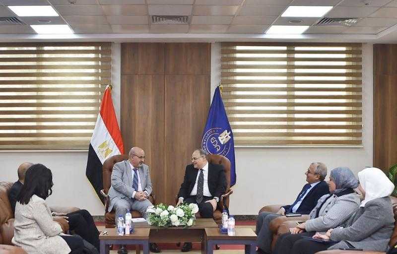 رئيس هيئة الدواء المصرية يستقبل ممثل منظمة الصحة العالمية بمصر لبحث سبل التعاون المشترك