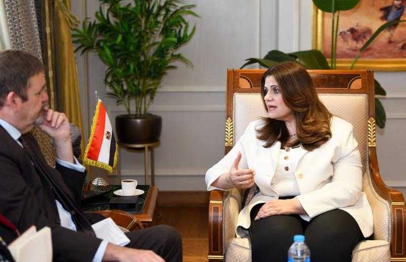 وزيرة الهجرة تستقبل مدير المجلس الثقافي البريطاني في مصر