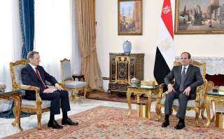 الرئيس السيسى يبحث مع رئيس الاستخبارات الخارجية الروسية الأوضاع الإقليمية