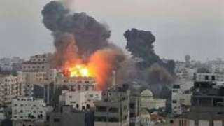 القاهرة الإخبارية: طائرات الاحتلال تقصف بكثافة مخيم النصيرات وسط قطاع غزة