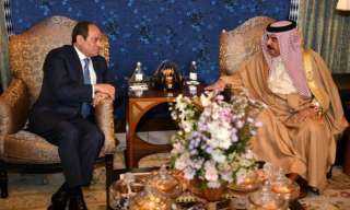 الرئيس السيسي يلتقى مع ملك البحرين على هامش أعمال مجلس الجامعة العربية