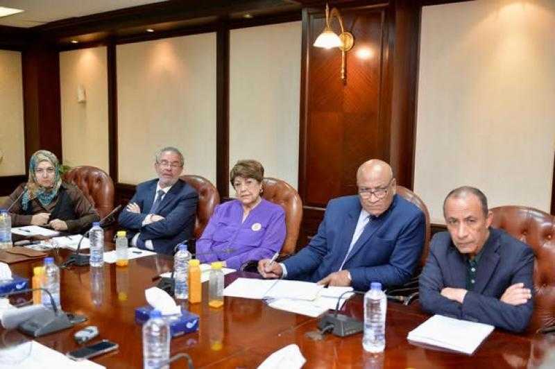 لجنة إعلام الخدمة العامة بـ” تطوير الإعلام المصري ”تعقد أولى اجتماعاتها