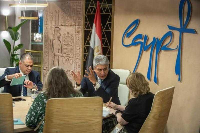 وزير السياحة والآثار يعقد لقاءات مع ممثلي اتحاد وكلاء وشركات السفر البريطاني (ABTA) والرئيس التنفيذي للمؤسسة الدولية للاستثمار السياحي (ITIC)