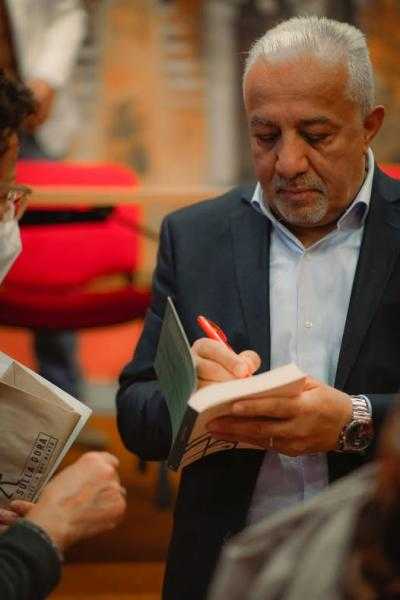 مدير المركز الثقافي العربي الإيطالي: انتشار ظاهرة نشر وتداول فيديوهات ”المتحف المصري الكبير” بين الإيطاليين