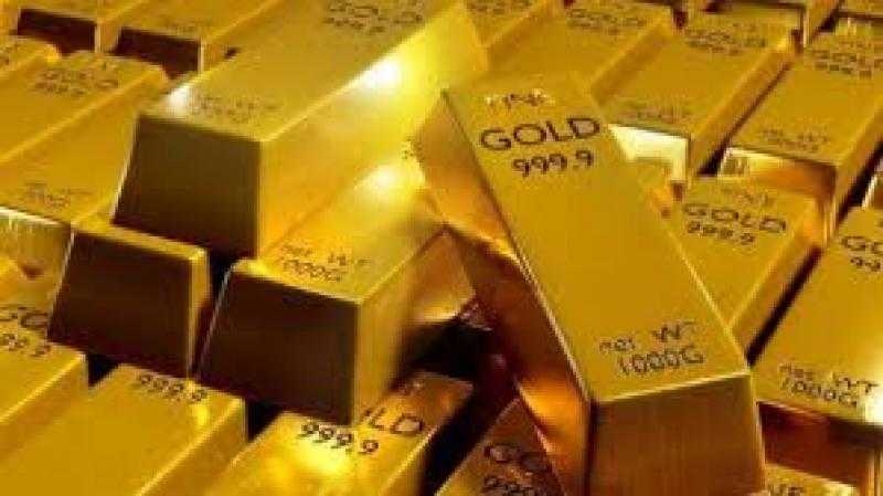 الذهب يصمد أمام تقلبات السوق ويحافظ على تداولاته قرب 4000 دولار للأوقية