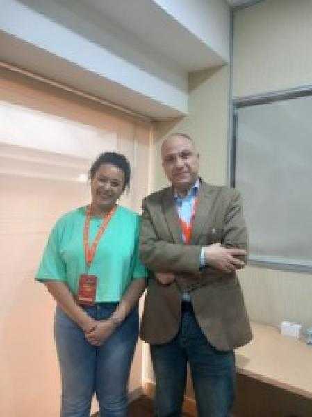 الكاتبة ميرنا المهدي: القراء شركائي في النجاح وشهرتي بدأت من ”تيك توك ”