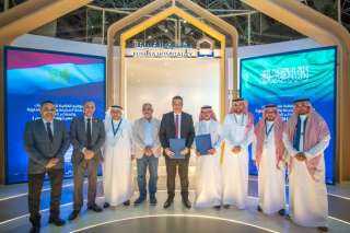 ”التضامن” توقع عقد الخدمات بالمشاعر المقدسة لحجاج الجمعيات الأهلية لموسم 1447هـ -... ”التضامن” توقع عقد الخدمات بالمشاعر المقدسة لحجاج الجمعيات الأهلية لموسم 1447هـ - 2026م