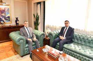 وزيرا ”الإنتاج الحربي” و”الإسكان” يناقشان مستجدات مشروعات المبادرة الرئاسية ”حياة كريمة” وزيرا ”الإنتاج الحربي” و”الإسكان” يناقشان مستجدات مشروعات المبادرة الرئاسية ”حياة كريمة”