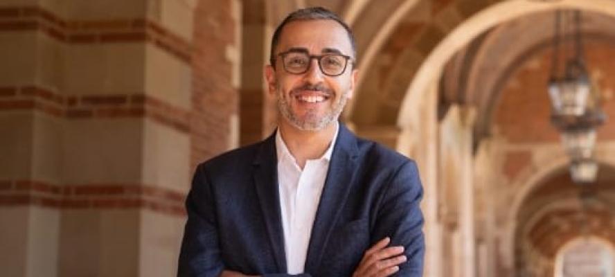 طبيب مصري يتوج بجائزة الحسين الدولية للباحثين الناشئين في أبحاث السرطان