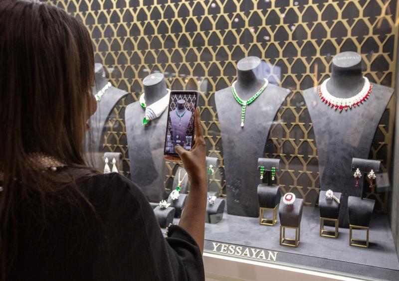 تحت رعاية سمو ولي العهد رئيس مجلس الوزراء سلمان بن حمد آل خليفة ... معرض الجواهر العربية ومعرض العطور العربية 2025 ينطلقان خلال أسبوع