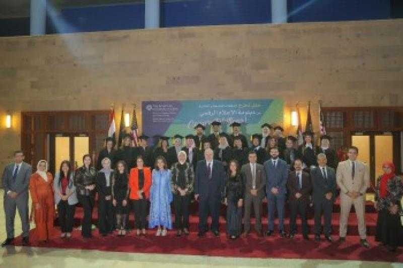 الجامعة الأمريكية بالقاهرة تشهد تخرج الدفعات التاسعة والعاشرة من دبلومة الإعلام الرقمي