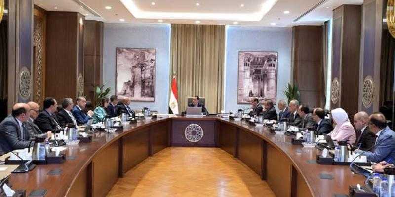 رئيس الوزراء يُتابع إجراءات منع تهريب السلع والبضائع في مختلف المنافذ