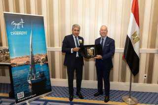 وزير السياحة والآثار يبحث مع الرئيس التنفيذي للاتحاد تعزيز أوجه التعاون لزيادة التدفقات السياحية من السوق الأمريكي إلى مصر