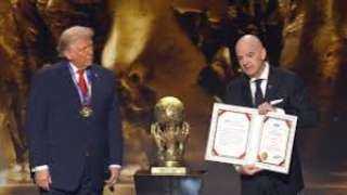 ترامب يفوز بالنسخة الأولى لجائزة فيفا للسلام