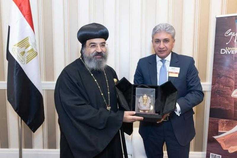 وزير السياحة والآثار يلتقي مع الأسقف العام للكنيسة القبطية الأرثوذكسية