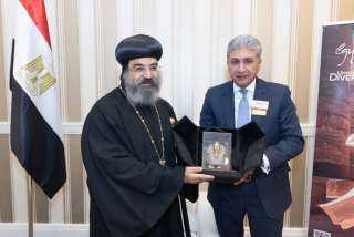 وزير السياحة والآثار يلتقي مع الأسقف العام للكنيسة القبطية الأرثوذكسية
