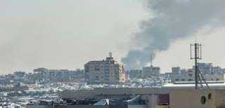 غارات وقصف إسرائيلي جنوب ووسط قطاع غزة وسط أزمة صحية خانقة