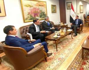 سفير مصر بطوكيو يبحث توسيع استثمارات شركة ”ماروبيني” في مصر