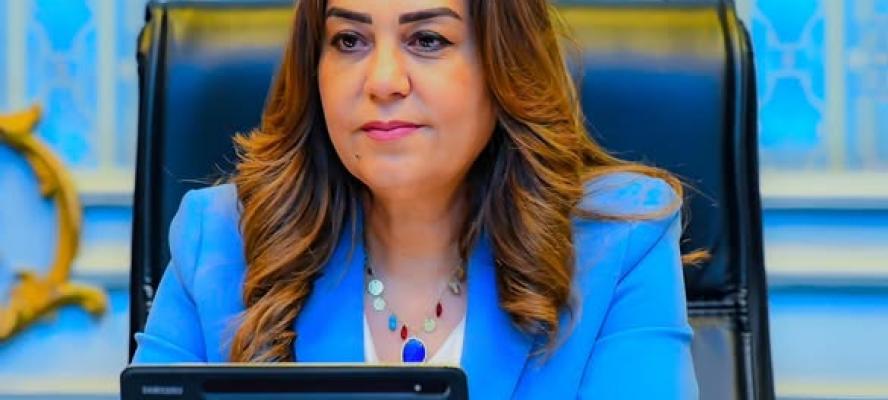 وزيرة التنمية المحلية تتابع سير جول الإعادة للمرحلة الثانية في انتخابات مجلس النواب بـ 13 محافظة عبر مركز السيطرة للشبكة الوطنية بالوزارة