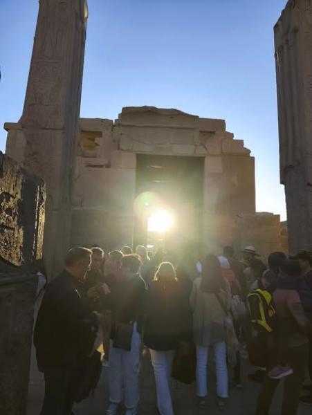 تعامد الشمس على قدس أقداس الكرنك يعلن دخول الشتاء ويشعل الموسم السياحي بالأقصر
