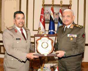 الفريق أول عبد المجيد صقر يلتقي وفدًا من الاتحاد العربي للرياضة العسكرية الفريق أول عبد المجيد صقر يلتقي وفدًا من الاتحاد العربي للرياضة العسكرية