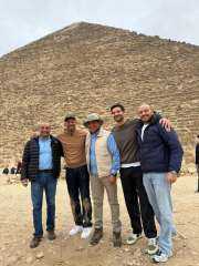 الممثل العالمي ويل سميث يزور أهرامات الجيزة خلال إجازته في مصر