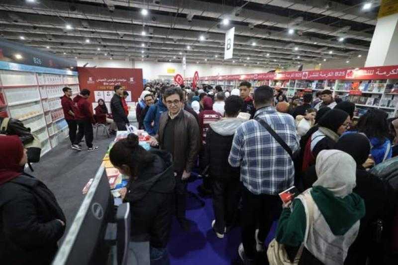 وزير الثقافة يعلن تخطي معرض القاهرة الدولي للكتاب في دورته الـ57 حاجز الثلاثة ملايين زائر خلال أسبوعه الأول
