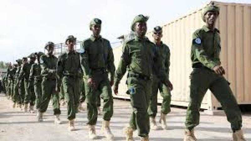 الصومال ينفذ عملية عسكرية تستهدف قيادات من مليشيات الشباب الإرهابية