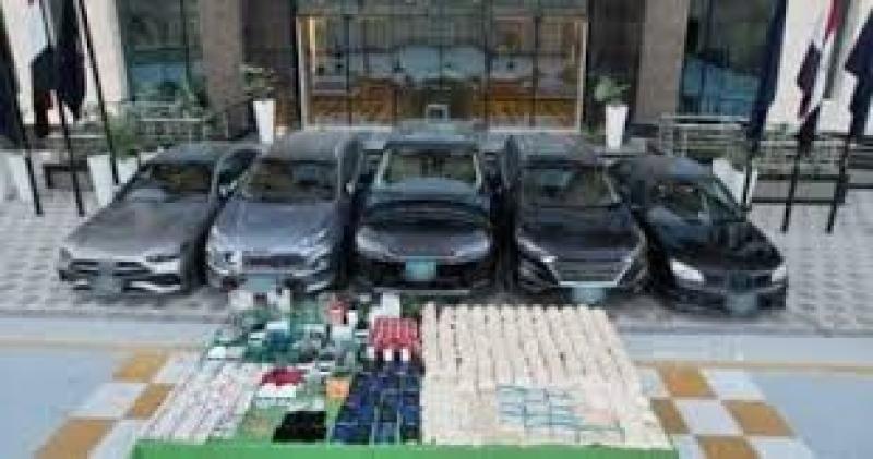 تأجيل محاكمة سارة خليفة و27 آخرين بتهمة ترويج وتصنيع المخدرات لجلسة الغد