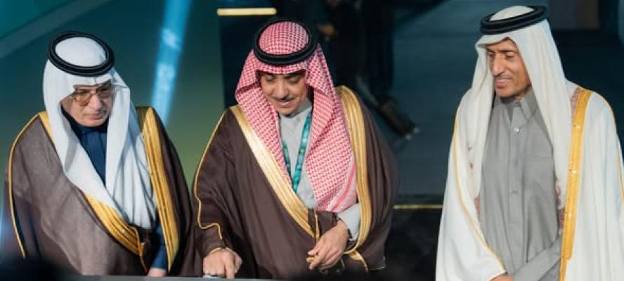 وزير الإعلام السعودي يفتتح أعمال المنتدى السعودي للإعلام بمشاركة مصرية