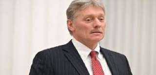 بيسكوف: الكرملين يسمح بإجراء مفاوضات مع زيلينسكي فقط في موسكو