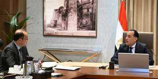 رئيس الوزراء يُتابع مع وزير المالية عدداً من ملفات العمل رئيس الوزراء يُتابع مع وزير المالية عدداً من ملفات العمل