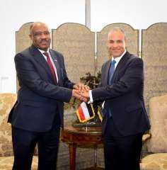 وزير الخارجية يبحث مع نظيره السوداني مستجدات الأوضاع في السودان وسبل دعم جهود التسوية الشاملة