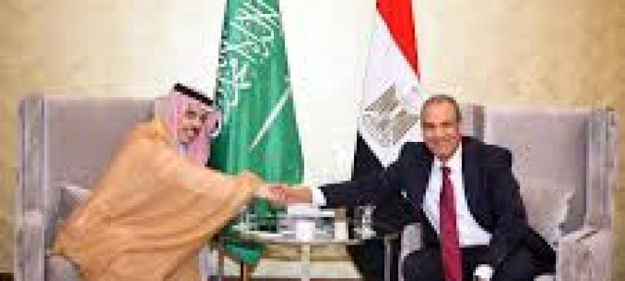 وزير الخارجية ونظيره السعودي يؤكدان مجددا أهمية تنفيذ استحقاقات المرحلة الثانية من خطة ترامب بشأن غزة