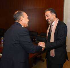 وزير الخارجية يلتقي مدير عام مفوضية الاتحاد الأفريقي