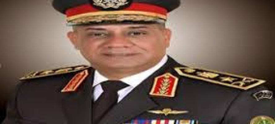 الفريق أشرف سالم زاهر  وزير الدفاع والإنتاج الحربي .. مسيرة عسكرية حافلة