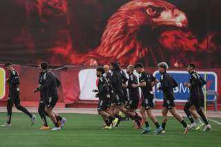 إمام عاشور يشارك في التدريبات الجماعية للأهلي بعد انتهاء إيقافه استعدادا لمواجهة الجيش الملكي