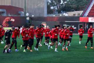 الأهلي يختتم تدريباته استعدادا لمباراة الجيش الملكي المغربي