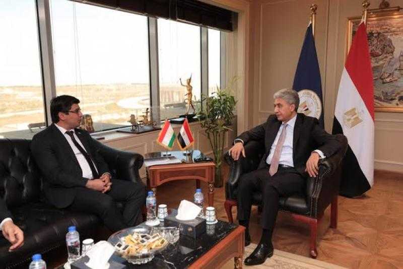 وزير السياحة والآثار يستقبل سفير طاجيكستان بالقاهرة لبحث تعزيز التعاون المشترك